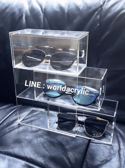 ตู้โชว์แว่นตา