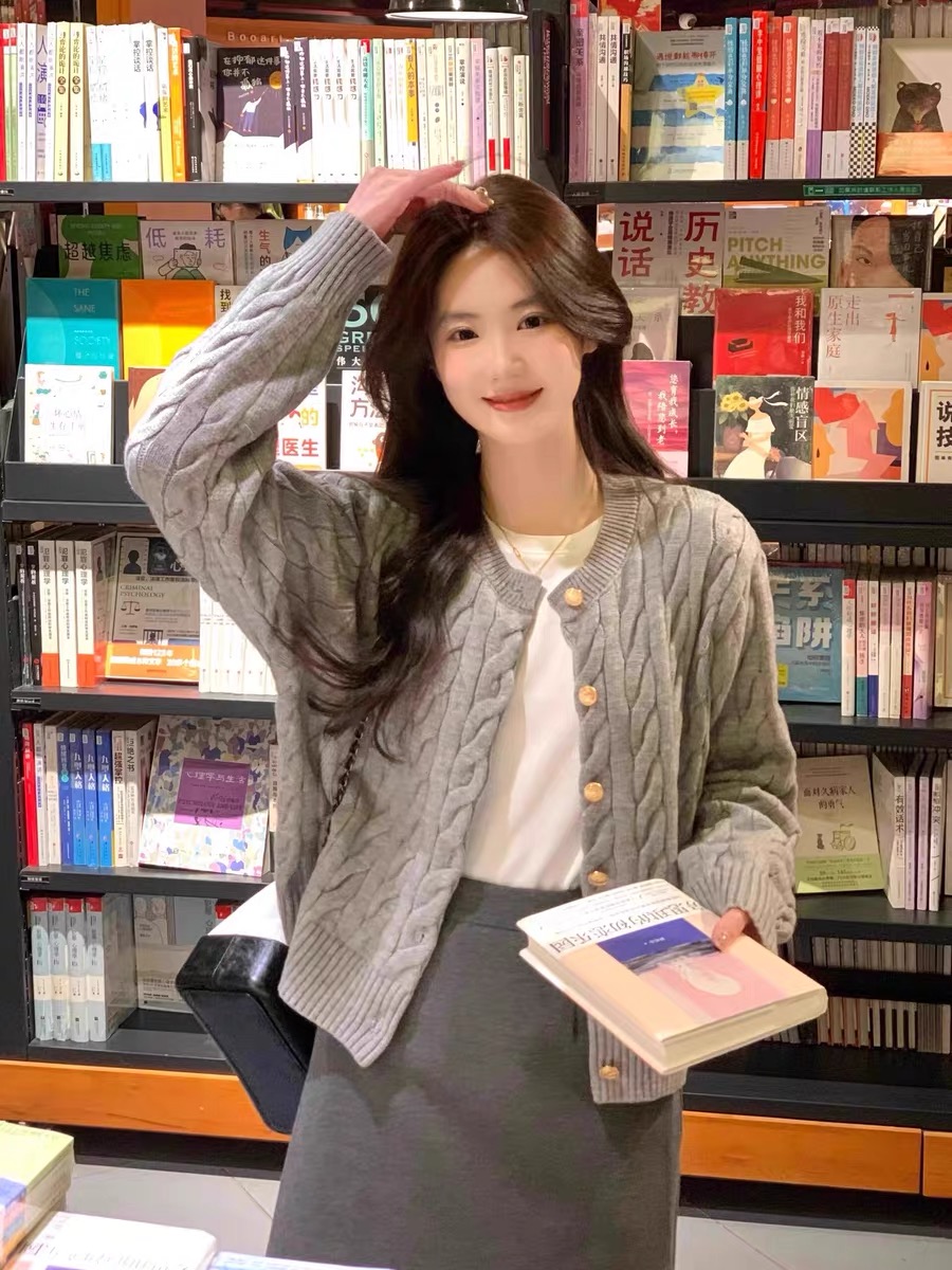 เสื้อหนาวไหมพรม ไหมพรมถัก ถักเปีย แนวเกาหลี เนื้อไหม นุ่ม สวย แบรนด์ สำเนา สำเนา