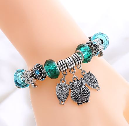 สร้อยข้อมือ Diy สร้อยข้อมือ สไตล์ แพนโดร่า ร้อยเม็ดบีด ลาย นกฮูก พร้อมตุ้งติ้ง เข้าชุด ใส่คริสตรัลสีเขียว 603114