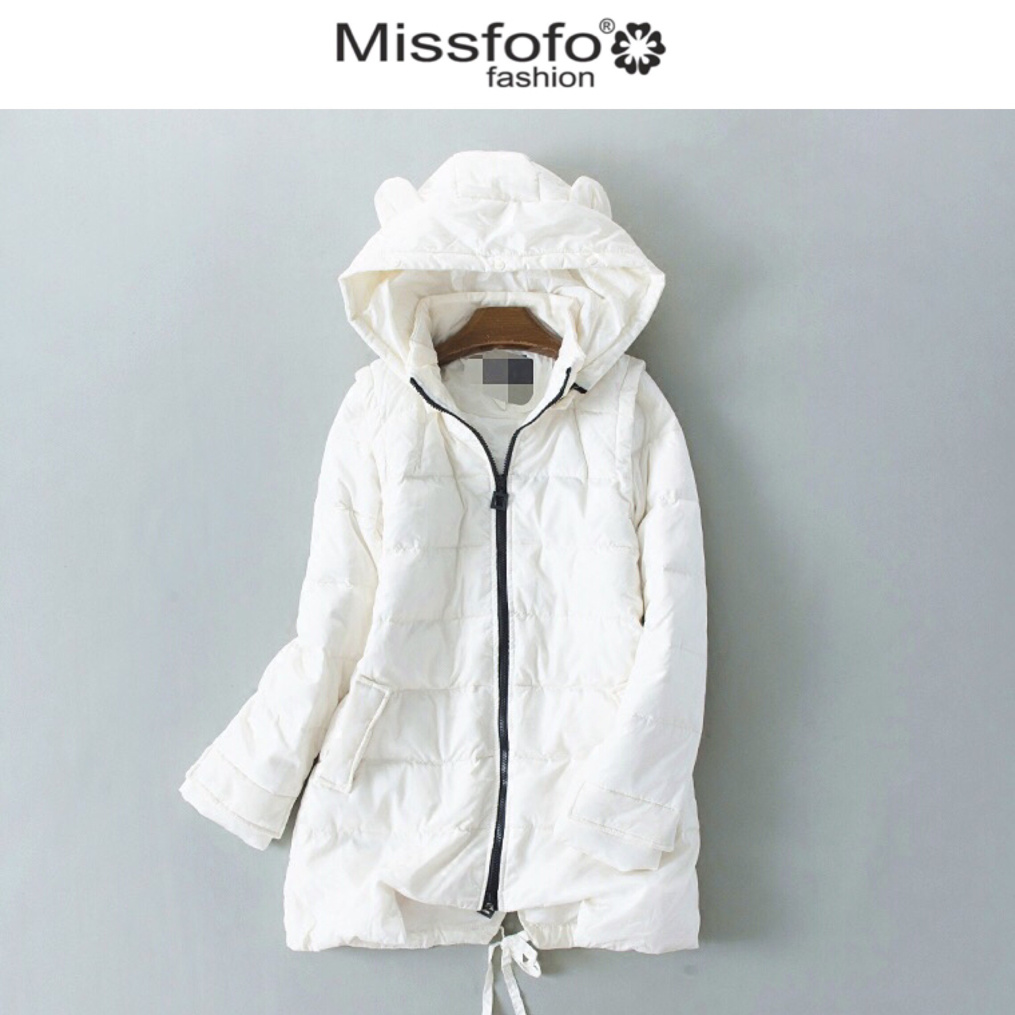 Miss fofo เสื้อกันหนาว โค้ทขนเป็ด โค้ทฮูทขาว แต่งหู แบรนด์ Miss fofo Fashion (Poland)ขนเป็ด DOWN80% แบรนด์เนมMISFOFO DOWN เนื้อเนียน สวย นุ่มมากคะ ขาว
