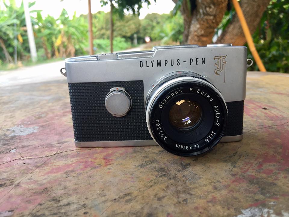OLYMPUS PEN-F OLYMPUS F. ZUIKO AUTO-S 38MM. F1.8