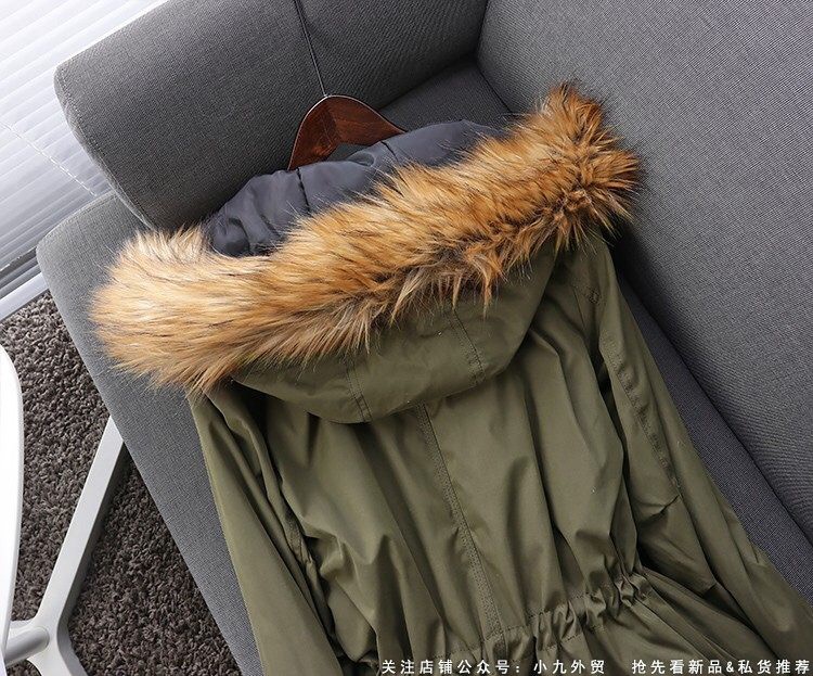 Forever21 เสื้อโค้ทฮู้ดกันหนาว เสื้อปาร์กา parka สีเขียว แต่งเฟอร์ แบรนด์ FOREVER21 เขียว