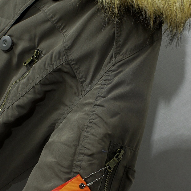 Private pause เสื้อโค้ทฮู้ดกันหนาว เสื้อปาร์กา parka สีเขียว แบรนด์ PRIVATE PAUSE (JAPAN) แต่งเฟอร์ (ฮู้ด& ขนเฟอร์ ถอดได้ทุกชิ้นค่ะ) เขียว