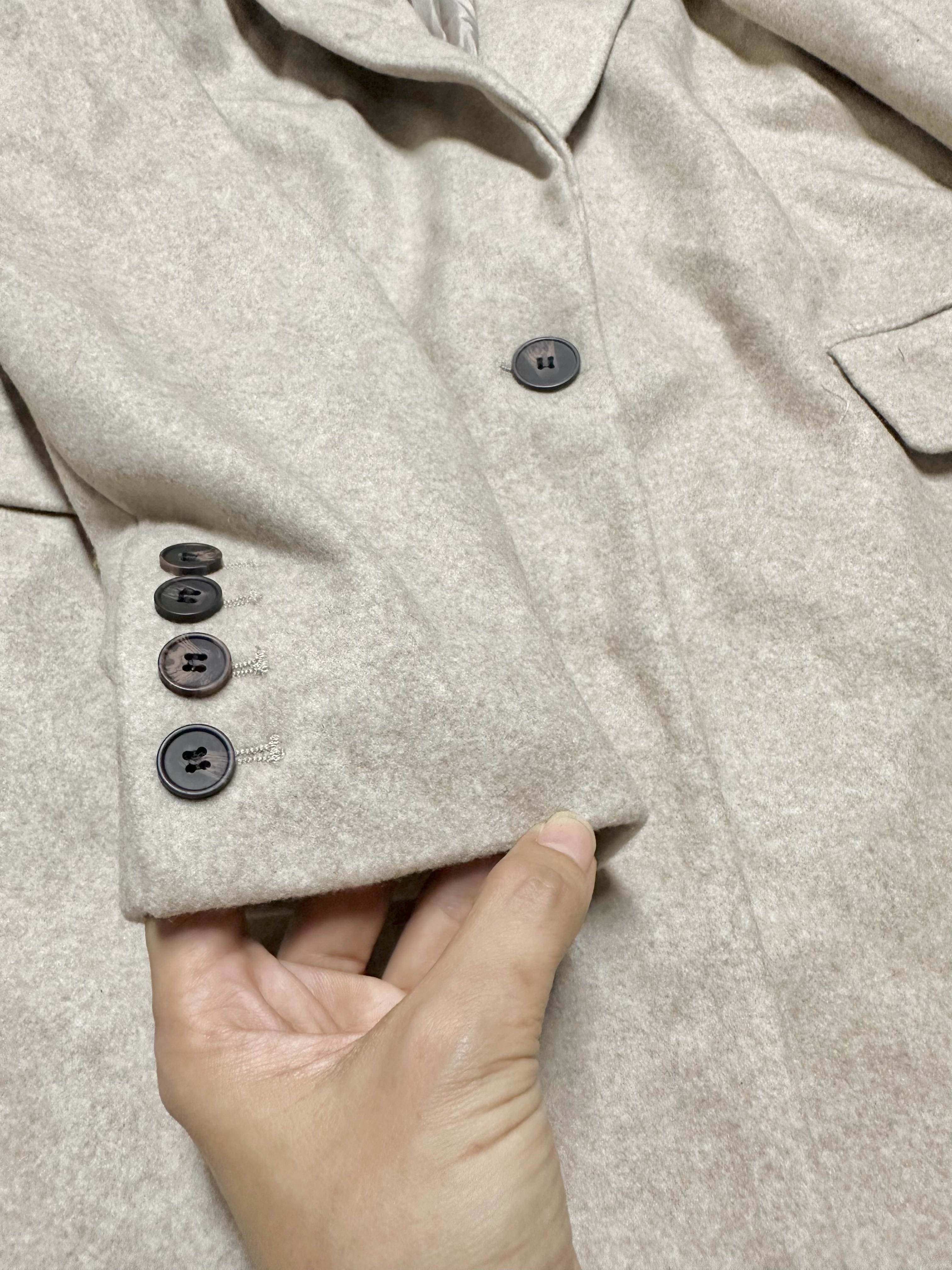 เสื้อโค้ทวูล Trench coat เสื้อโค้ทเฟอร์ โค้ทสักหลาดสีเบจ แบรนด์ Primark สำเนา สำเนา สำเนา สำเนา สำเนา สำเนา