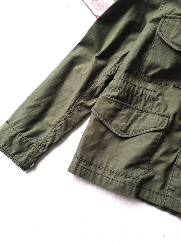 Andemiu เสื้อแจ็คเก็ต เสื้อเขียวทหาร เสื้อนอกฮูท แพทเทินสวย เท่ห์มาก คะ Size S/ Mหมวกฮูทพับเก็บได้คะ) เขียว
