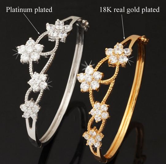 กำไลข้อมือทอง 18 K ฝังเพชร CZ AAA ดีไซน์ ลาย ดอกไม้ 4 ดอก กำไลข้อมือเงิน ใส่ออกงาน แบบสวย ดูหรู ของขวัญให้แฟน วันเกิด วันครบรอบ 594764