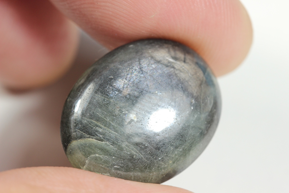 พลอยสตาร์ดำ