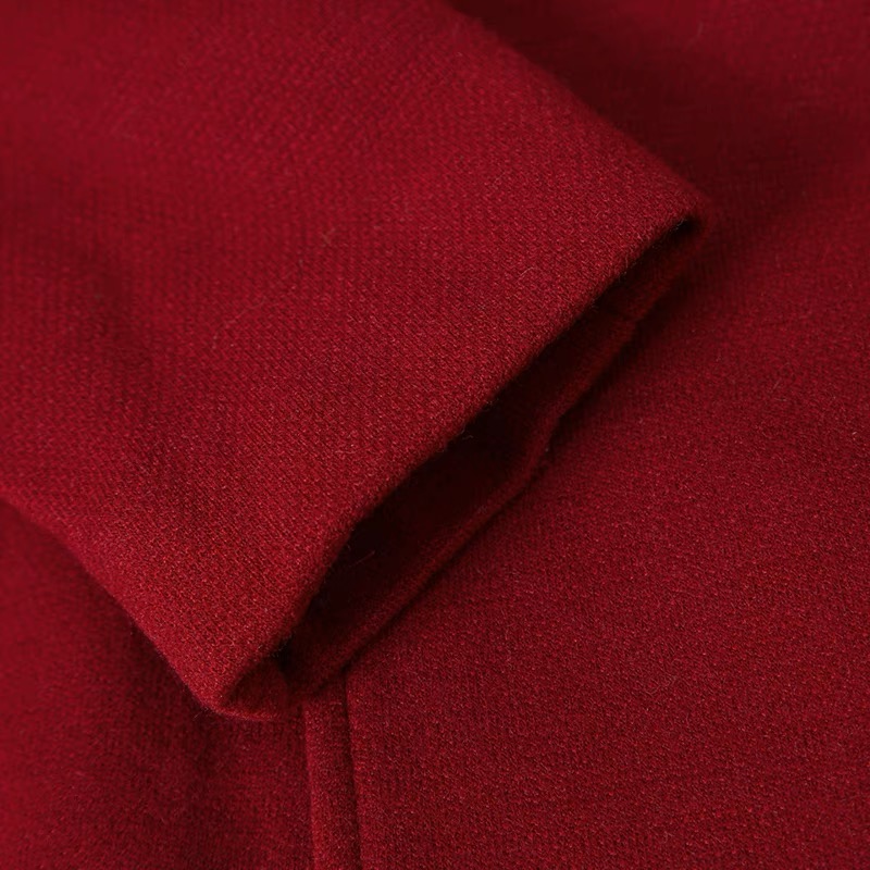 เสื้อโค้ท เสื้อกันหนาว เนื้อผ้าสักหลาดวูล สีแดงไวน์ แบรนด์