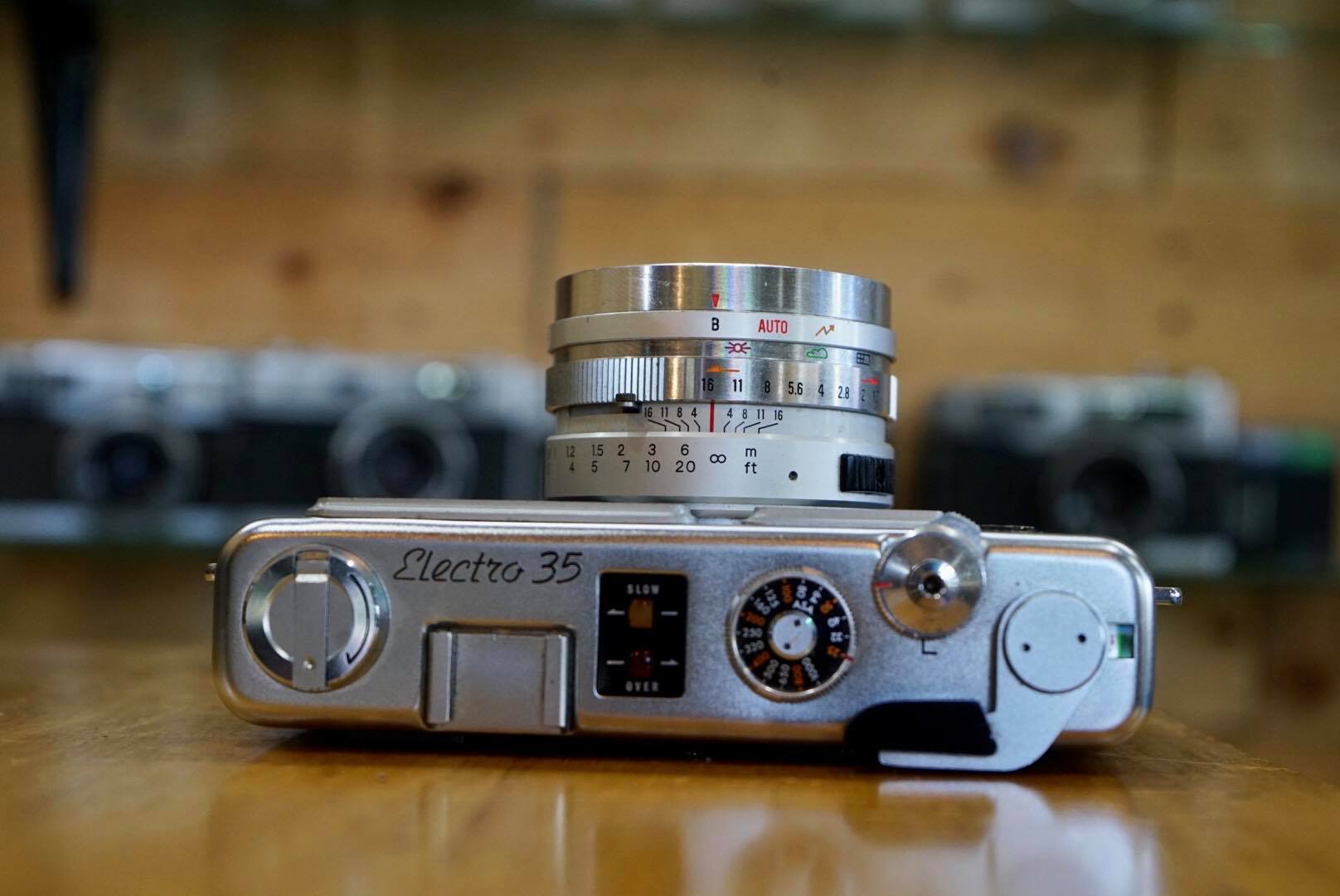 YASHICA ELECTRO 35 GS COLOR YASHINON-DX 45MM.1.7