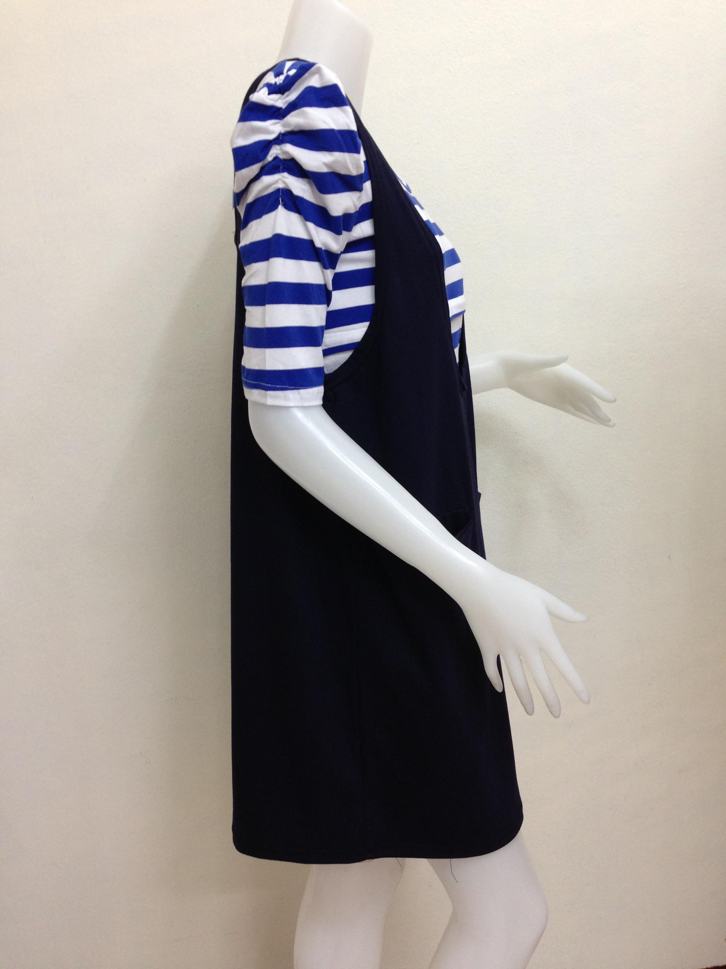 เอี๊ยมกระโปรงสีกรม ใส่ง่าย เข้ากับเสื้อทุกสีหรือเสื้อยูนิฟอร์มของบริษัท