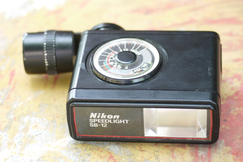 NIKON SPEEDLIGHT SB-12