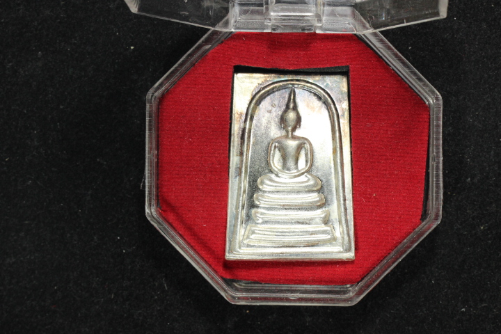 หลวงพ่อพรหม100ปีเนื้อเงิน