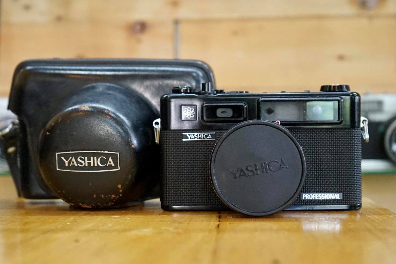 YASHICA ELECTRO 35 PROPESSIONNAL YASHICA YASHINON DX 45MM.F1.7
