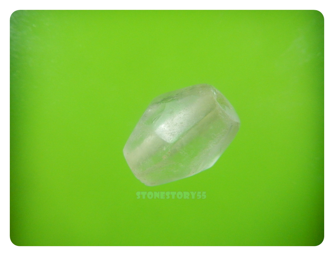 ลูกปัดกระบี่ น้ำค้าง(ขายแล้ว)