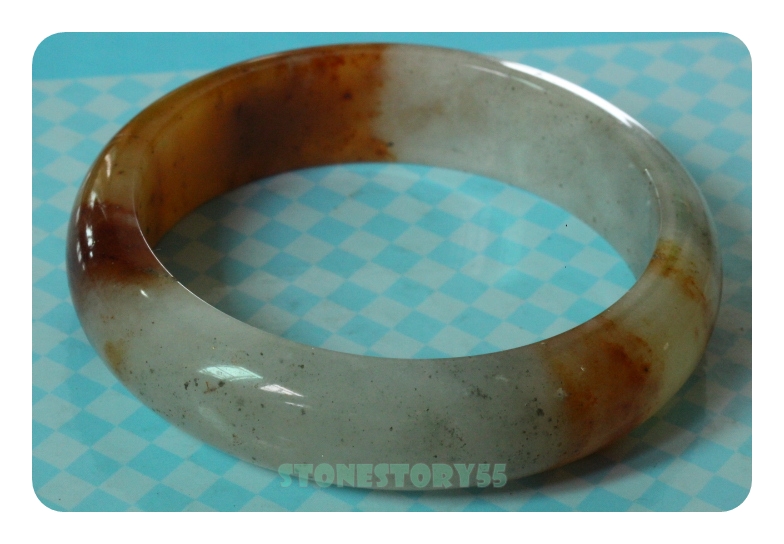 กำไลหยก น้ำผึ้งสองสี6.0(ขายแล้ว)