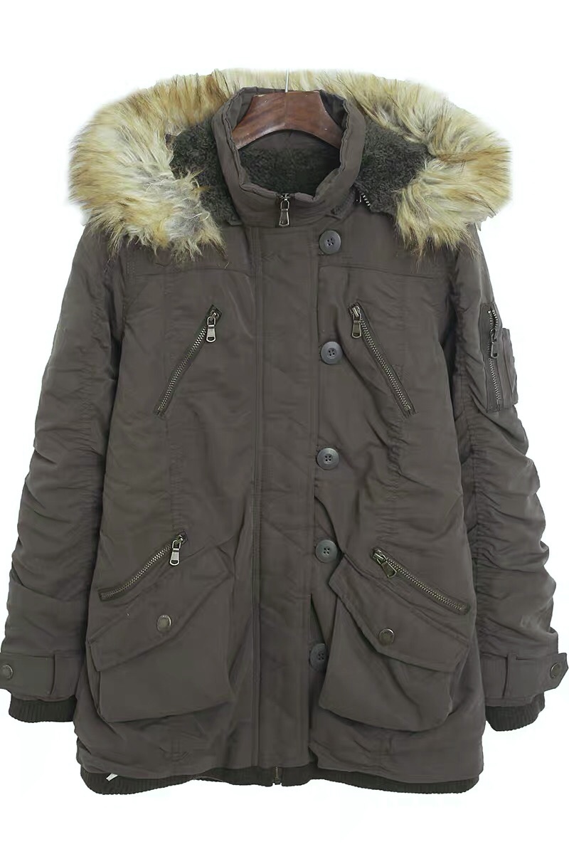 Private pause เสื้อโค้ทฮู้ดกันหนาว เสื้อปาร์กา parka สีเขียว แบรนด์ PRIVATE PAUSE (JAPAN) แต่งเฟอร์ (ฮู้ด& ขนเฟอร์ ถอดได้ทุกชิ้นค่ะ) เขียว