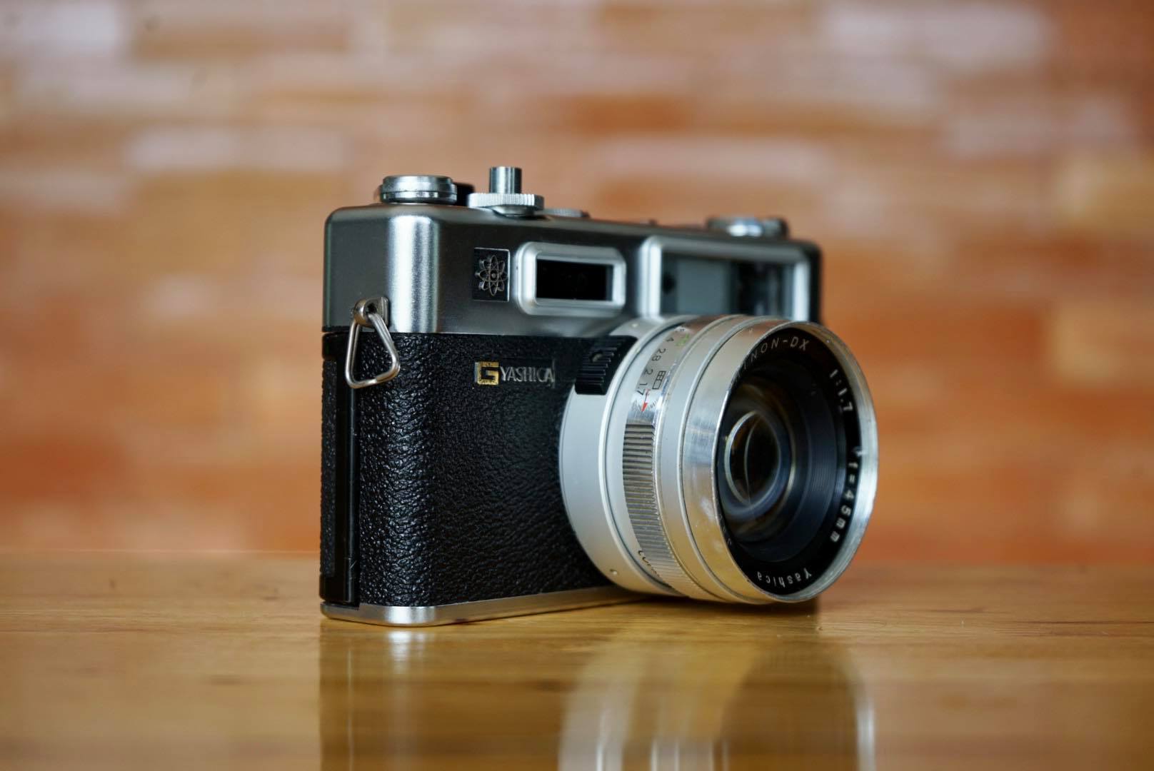 YASHICA ELECTRO 35 GSN COLOR YASHINON DX 45MM. F1.7