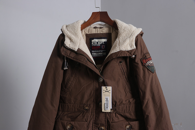 Rtw club เสื้อกันหนาว parka ปาร์ก้า โค้ทกันหนาว เสื้อฮูทเฟอร์ สีน้ำตาล แบรนด์ R.T.W. club ATH Dept แต่งขนเฟอร์ ซับขนอุ่นด้านใน น้ำตาล
