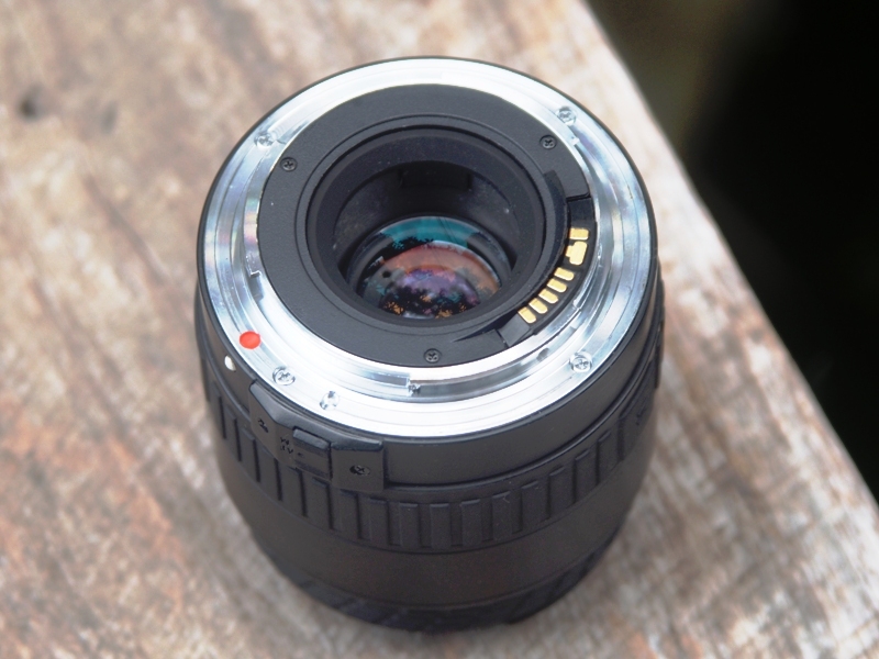 SIGMA UC ZOOM 28-70MM.F3.5-4.5 CANON EF MOUNT
