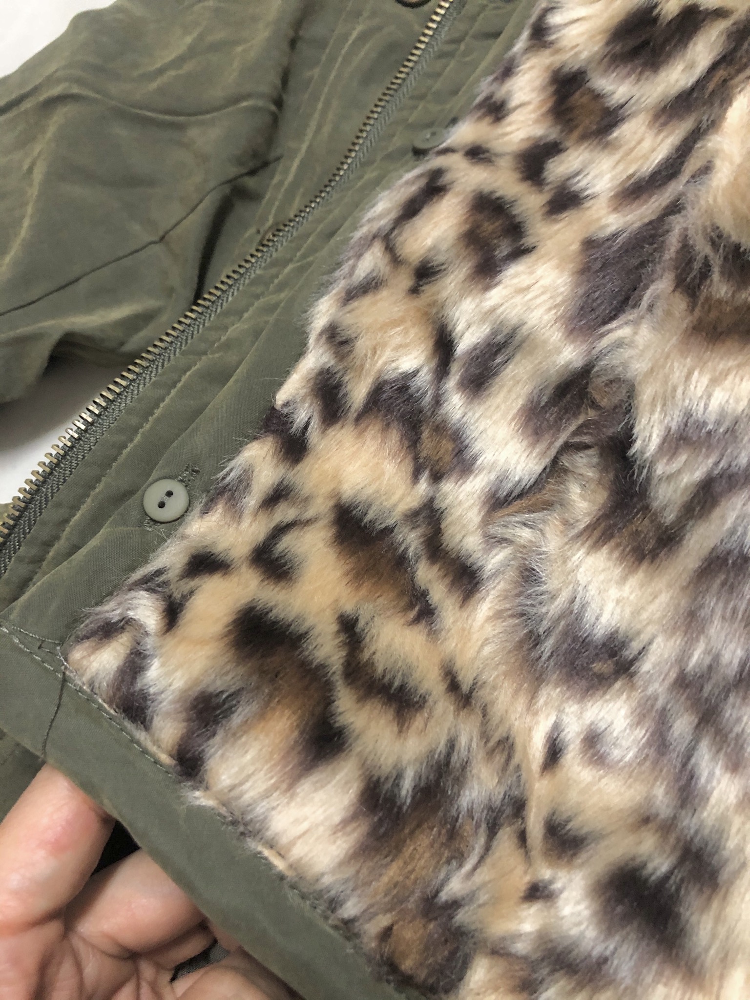 Cecil mc bee เสื้อโค้ทฮู้ดกันหนาว เสื้อปาร์กา parka สีเขียว แบรนด์ Cecil Mabee (ขนอุ่นลายเสือถอดด้านค่ะ & เฟอร์ถอดได้ค่ะ) เขียว