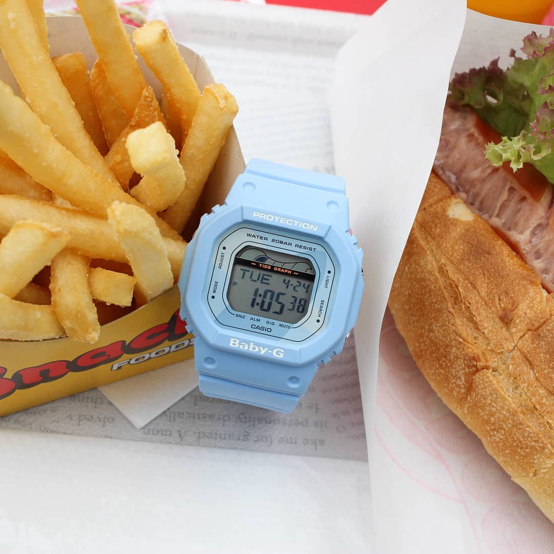 CASIO BABY-G นาฬิกาข้อมือ นาฬิกากันน้ำ นาฬิกาของแท้ ประกันศูนย์ CMG 1 ปี รุ่น BLX-560-2D นาฬิกาสีฟ้า