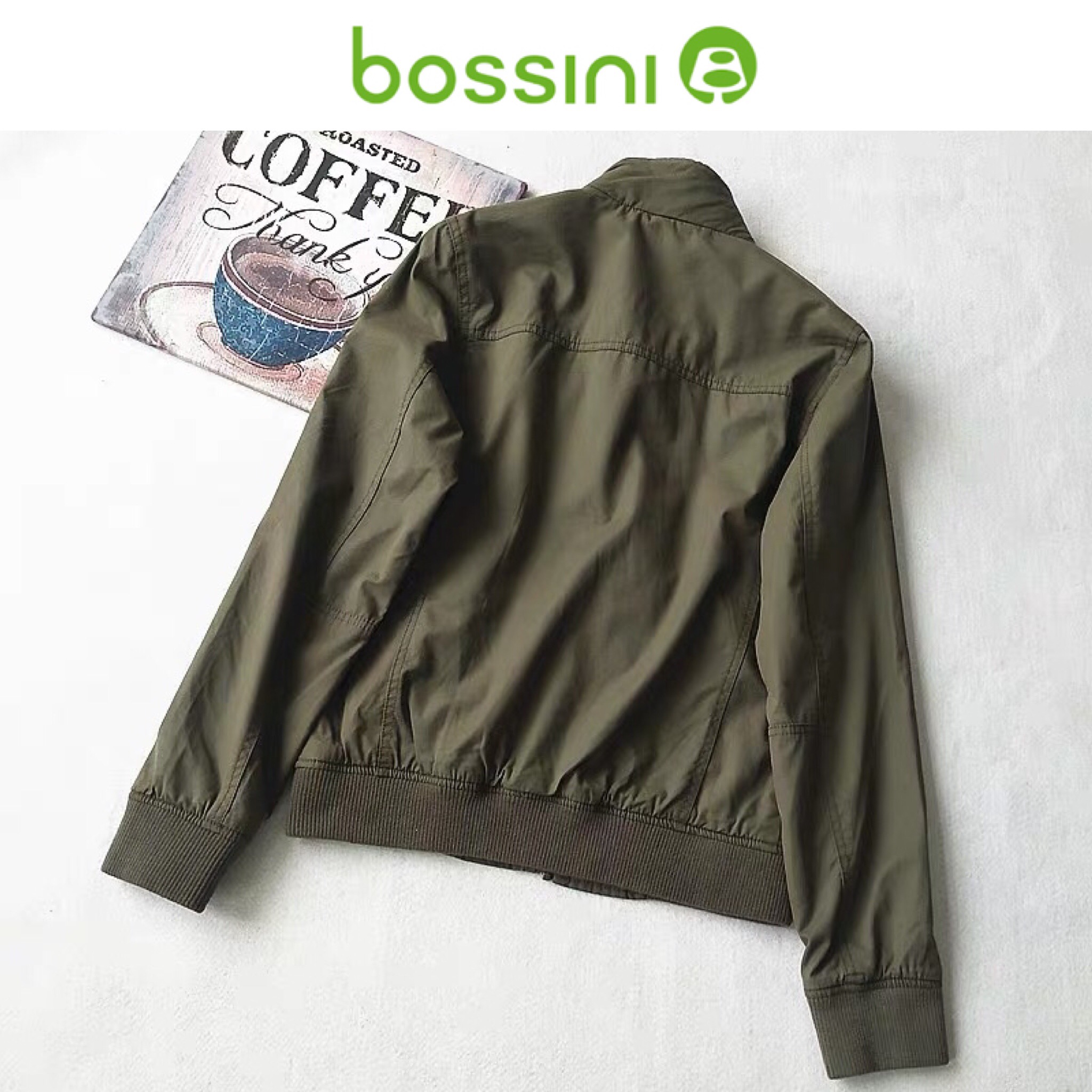 Bossini เสื้อแจ็คเก็ต เสื้อเขียวทหาร เสื้อนอก แบรนด์ BOSSINI แท้ แพทเทินสวย เท่ห์มาก คะ Size S/ M สำเนา เขียว