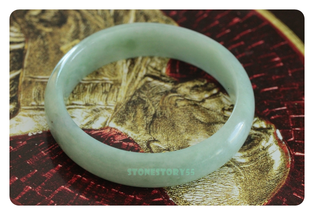 หยก พม่าแท้เนื้อเทียน