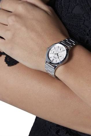 CASIO นาฬิกาคาสิโอ นาฬิกาข้อมือ นาฬิกากันน้ำ นาฬิกาของแท้ ประกันศูนย์ CMG 1 ปี รุ่น LTP-V300D-4A นาฬิกาสีเงิน