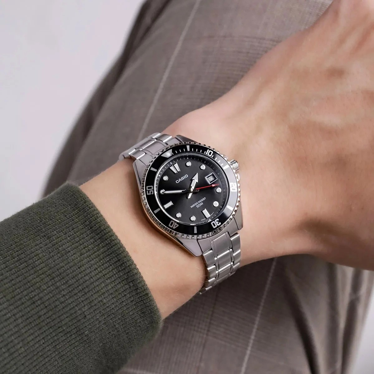 CASIO MID YEAR SALE นาฬิกาคาสิโอ พร้อมส่ง นาฬิกาข้อมือ นาฬิกากันน้ำ นาฬิกาของแท้ BTS ประกันศูนย์ CMG 1 ปี รุ่น MDV-10D-1A1 นาฬิกาสีเงิน