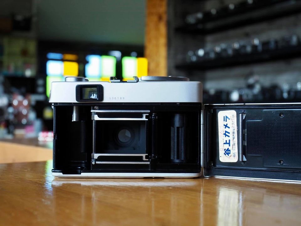 KONICA C35