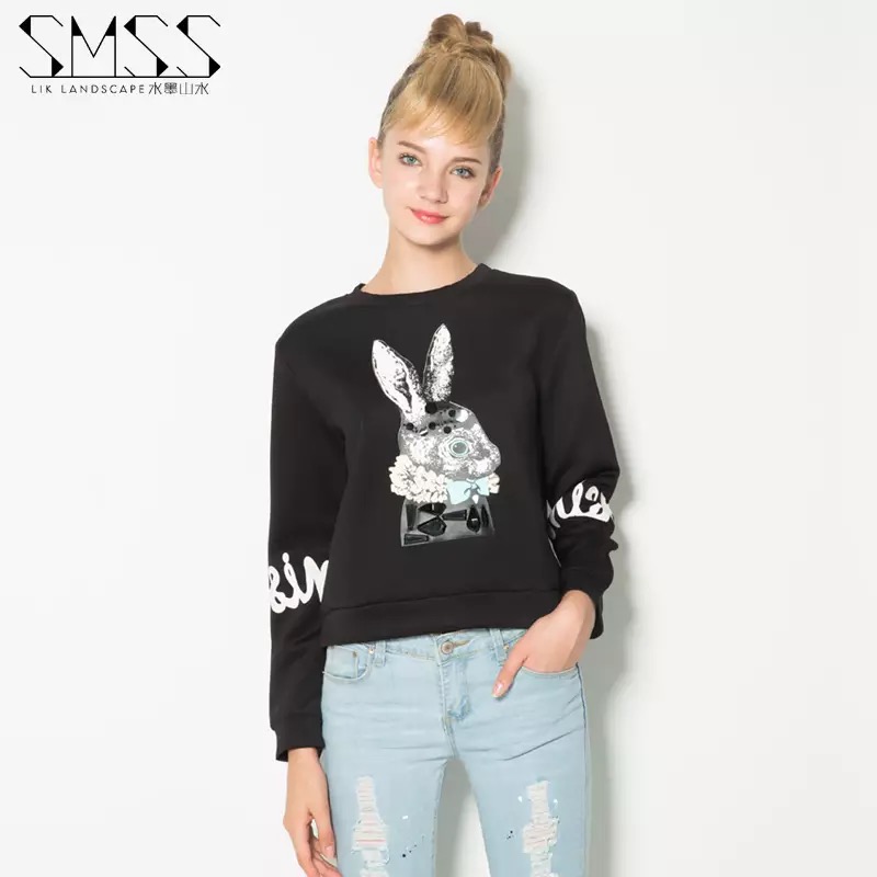 เสื้อกันหนาว เสื้อวอร์ม คอกลม แต่งภาพปริ้นท์กระต่าย เนื้อผ้าวอร์ม เนื้อหนา ละเอียด สวยมากคะ Size S/M/L
