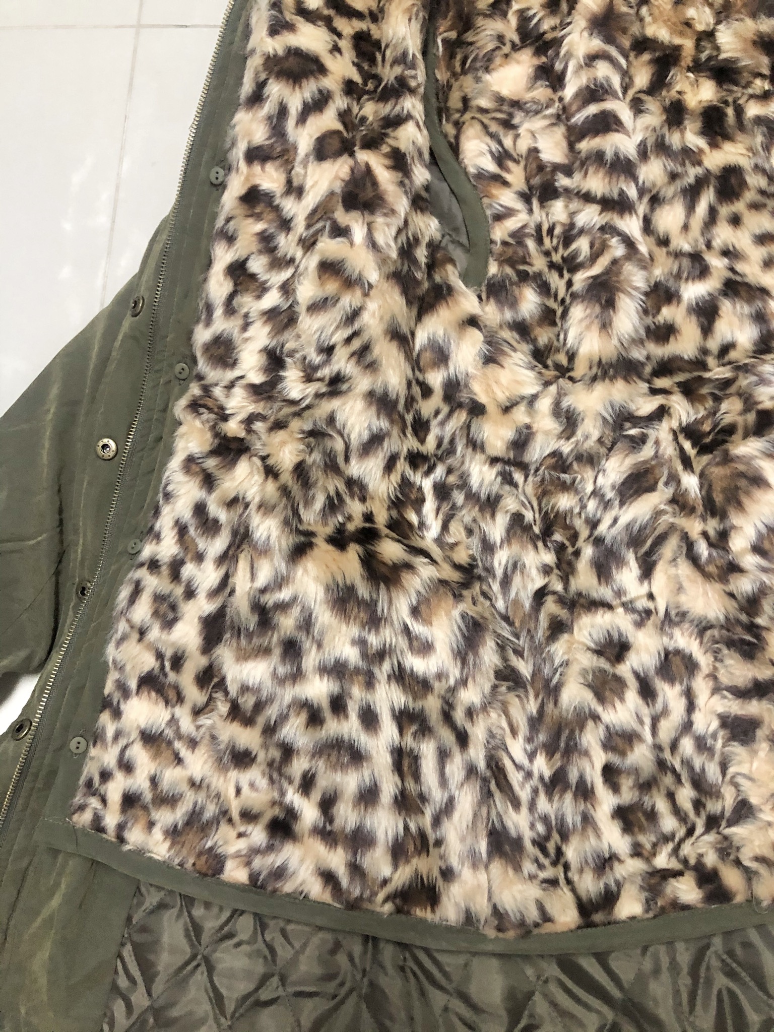 Cecil mc bee เสื้อโค้ทฮู้ดกันหนาว เสื้อปาร์กา parka สีเขียว แบรนด์ Cecil Mabee (ขนอุ่นลายเสือถอดด้านค่ะ & เฟอร์ถอดได้ค่ะ) เขียว