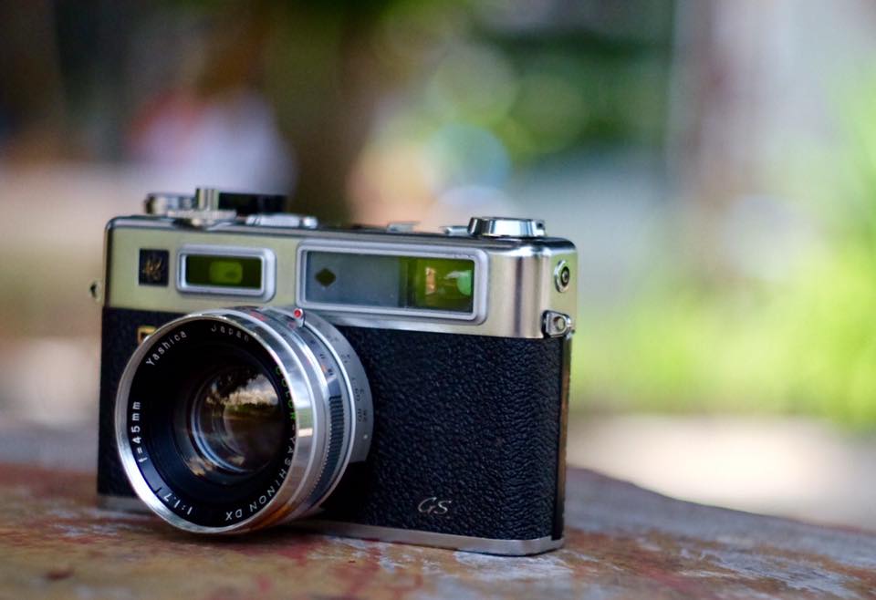 YASHICA ELECTRO 35 GS YASHICA COLOR YASHINON DX 45MM.F1.7