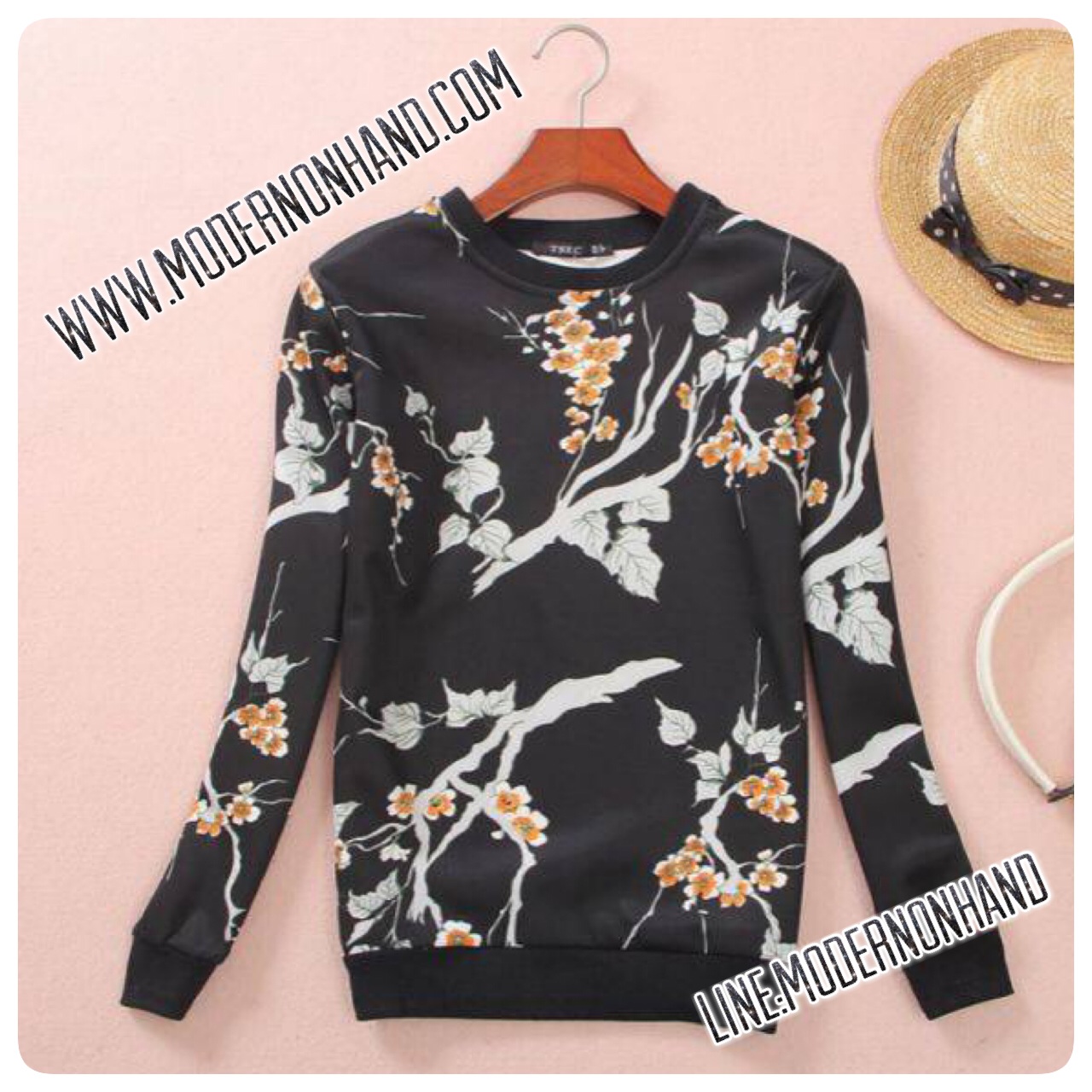 เสื้อวอร์มคอกลม แขนยาว จั๊มแขน&เอว ลายดอกซากุระสีอ่อน แบรนด์เนม TSZC แท้100% งานสวยหรูมากคะ Size S/M/L