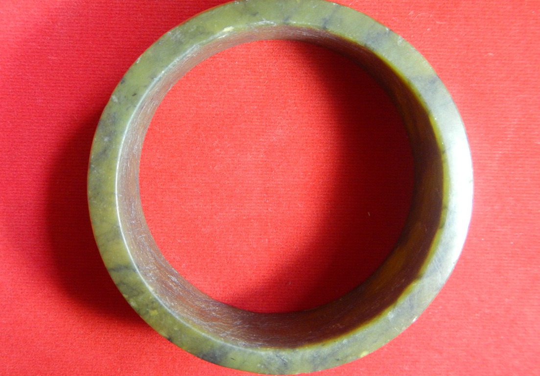 กำไลหยกลพบุรี ขายแล้ว