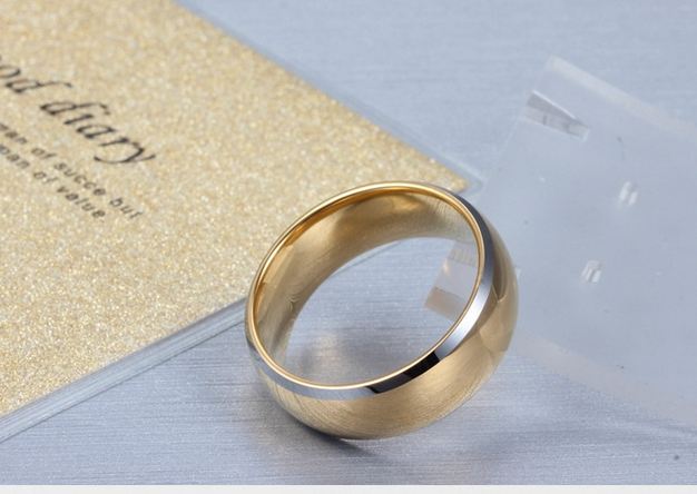 แหวนผู้ชาย แหวนผู้หญิง ใส่ได้ แหวนเกลี้ยง สีทอง 24 K แหวน tungsten carbide หนา 8 มิล แหวนวงใหญ่ ใส่สวย ของขวัญให้แฟน เก๋ ๆ 157039