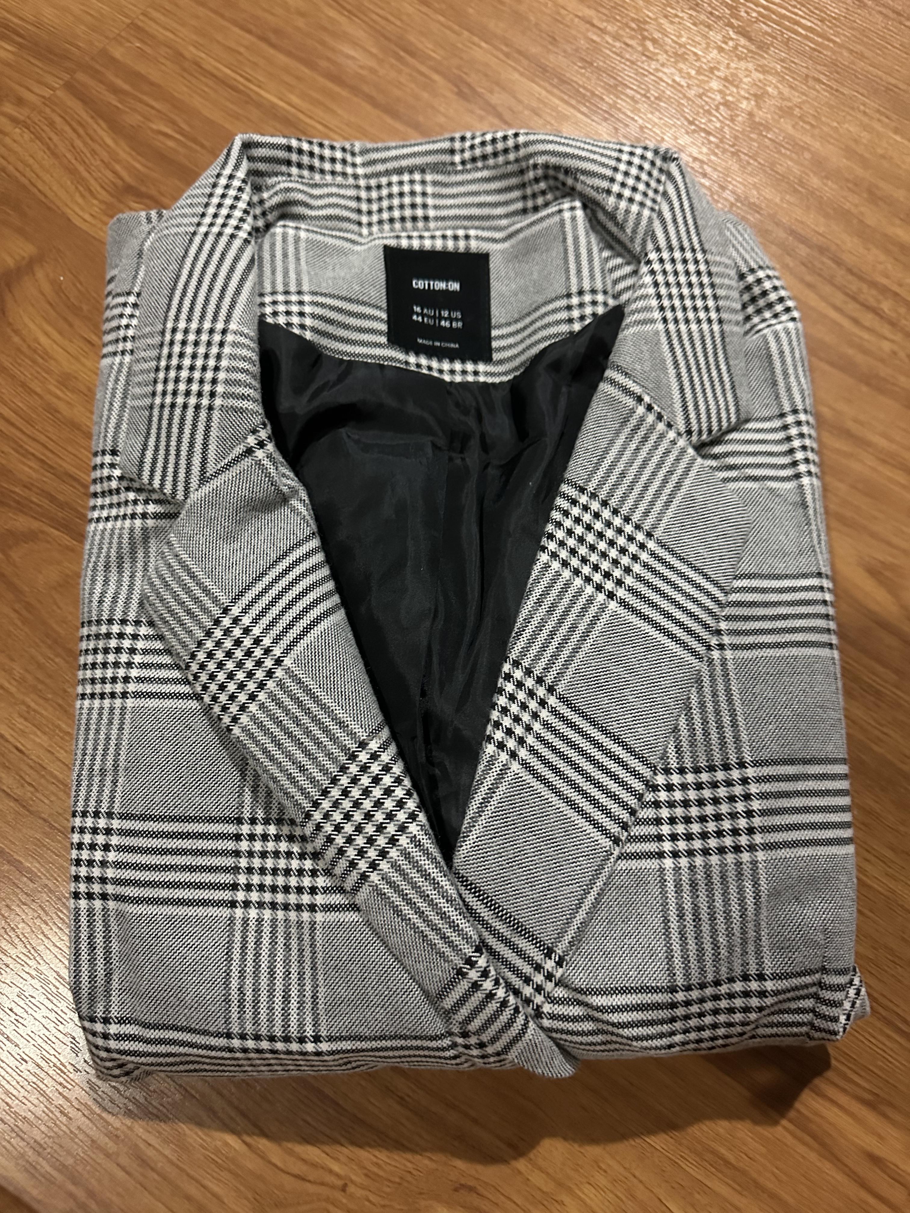 เสื้อโค้ท เสื้อคลุม ทรงสูท ลายตาราง checked plaid blazer gingerham เสื้อคลุม เบลเซอร์ Blazer check ❄️แบรนด์✨H&M✨ แท้💯% แบรนด์ สำเนา