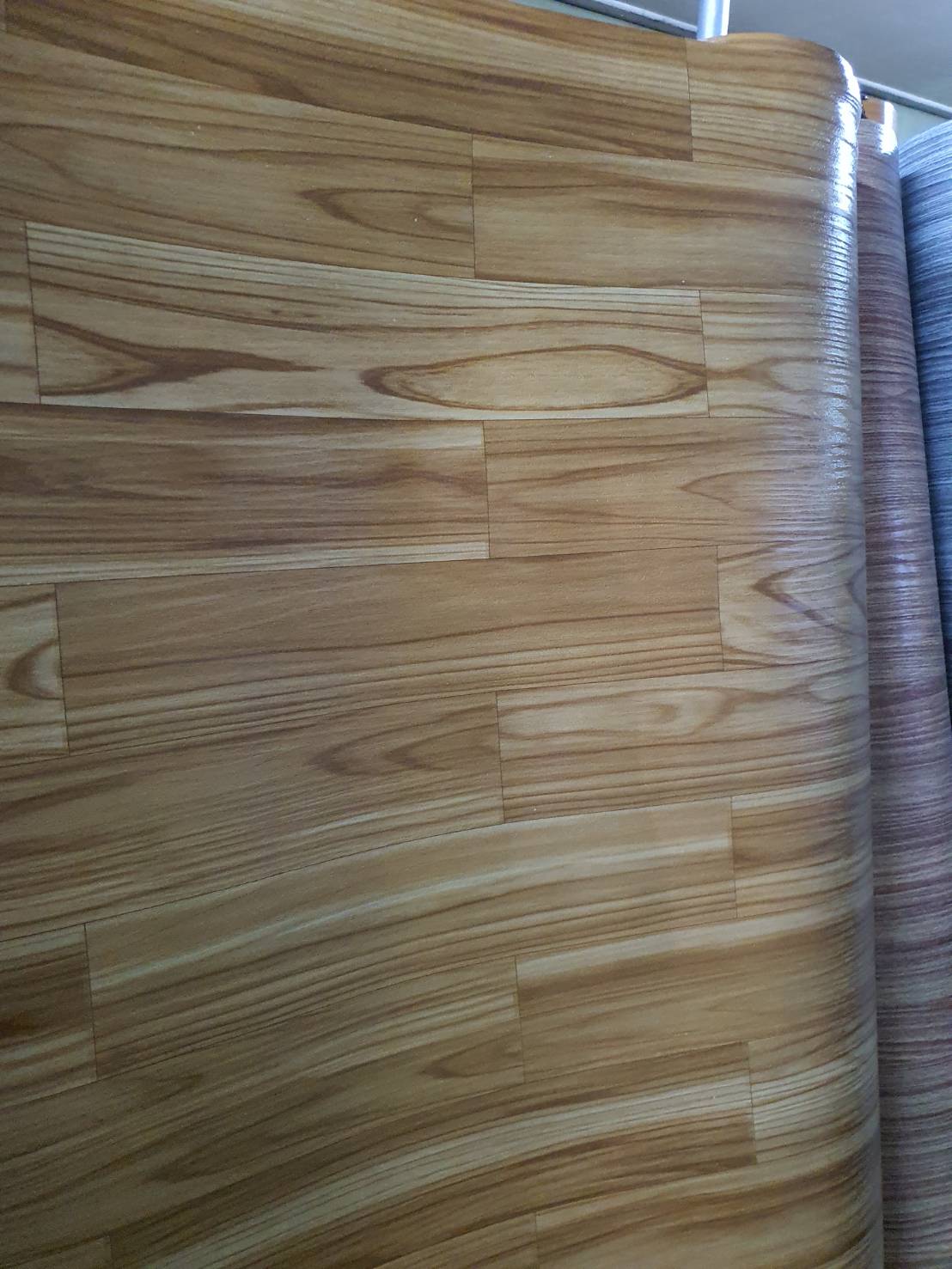 เสื่อน้ำมัน ลายมาใหม่ 1 พฤษภาคม 2566