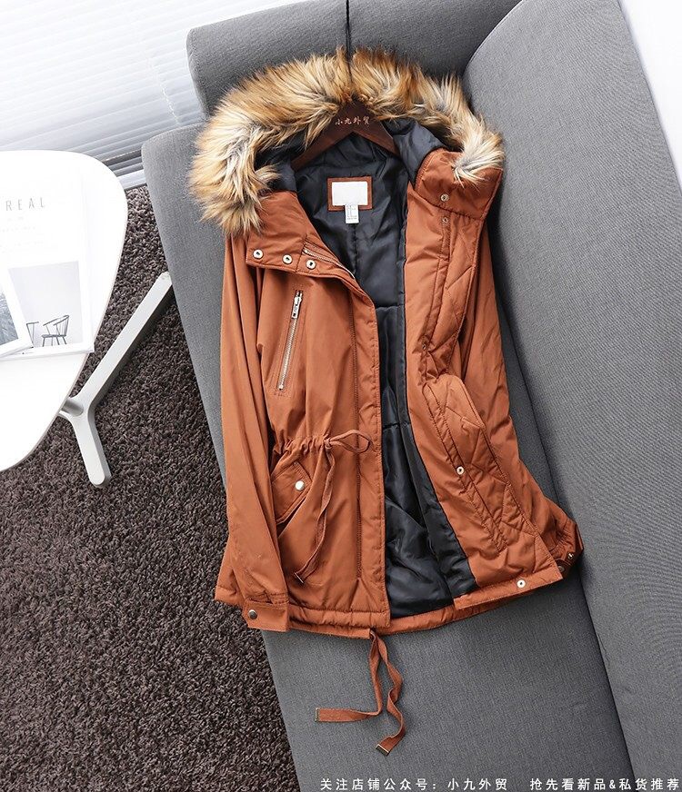 Forever21 เสื้อโค้ทฮู้ดกันหนาว เสื้อปาร์กา parka สีเขียว แต่งเฟอร์ แบรนด์ FOREVER21 เขียว