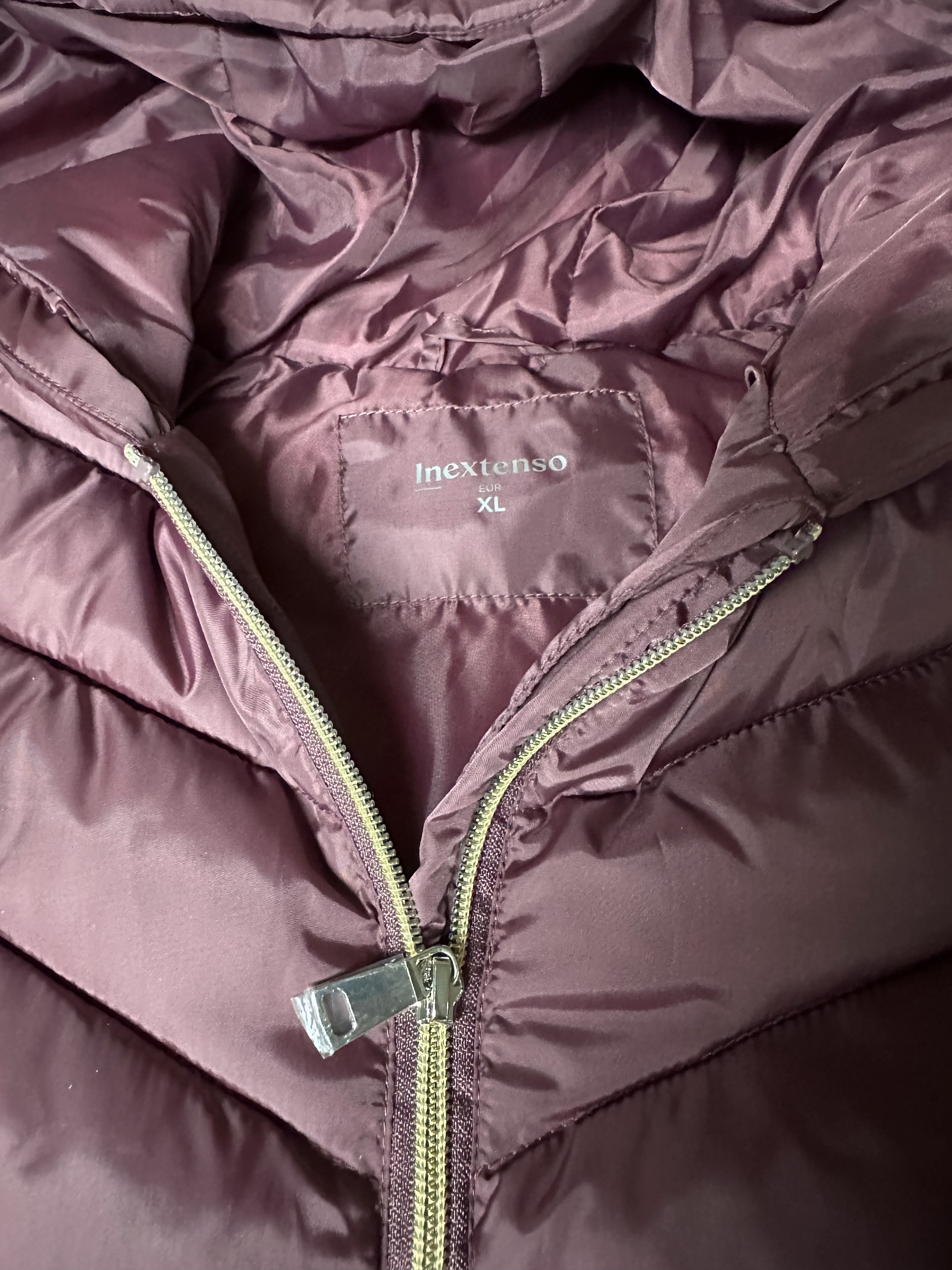 เสื้อกันหนาว เสื้อฮู้ดเฟอร์ บุนวมอุ่น สีแดง แบรนด์ INEXTENSO (padded puffer coat สำเนา