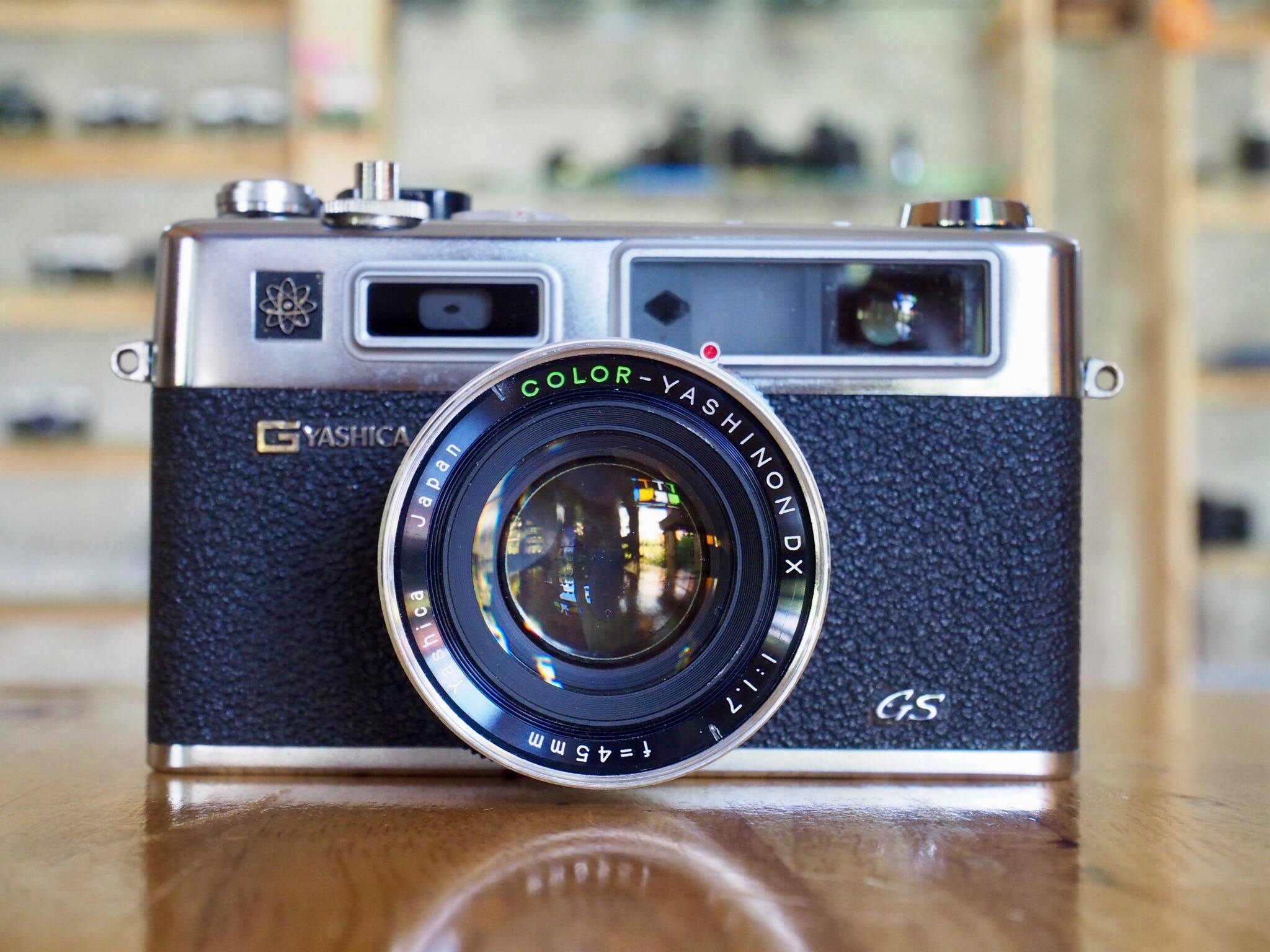 YASHICA ELECTRO 35GS YASHICA COLOR-YASHINON DX 45MM.F1.7