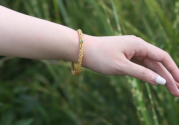 กำไลข้อมือ ทอง เงิน ลายฉลุ ไทยโบราณ ฝังหยก สีเขียว สีแดง กำไลข้อมือลายไทย ใส่สวย ๆ 183998