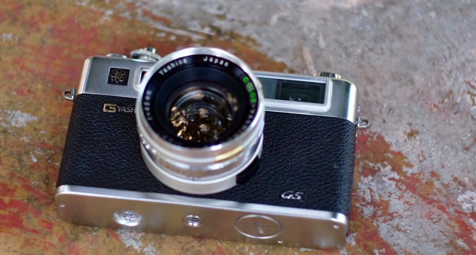 YASHICA ELECTRO 35 GS YASHICA COLOR YASHINON DX 45MM.F1.7