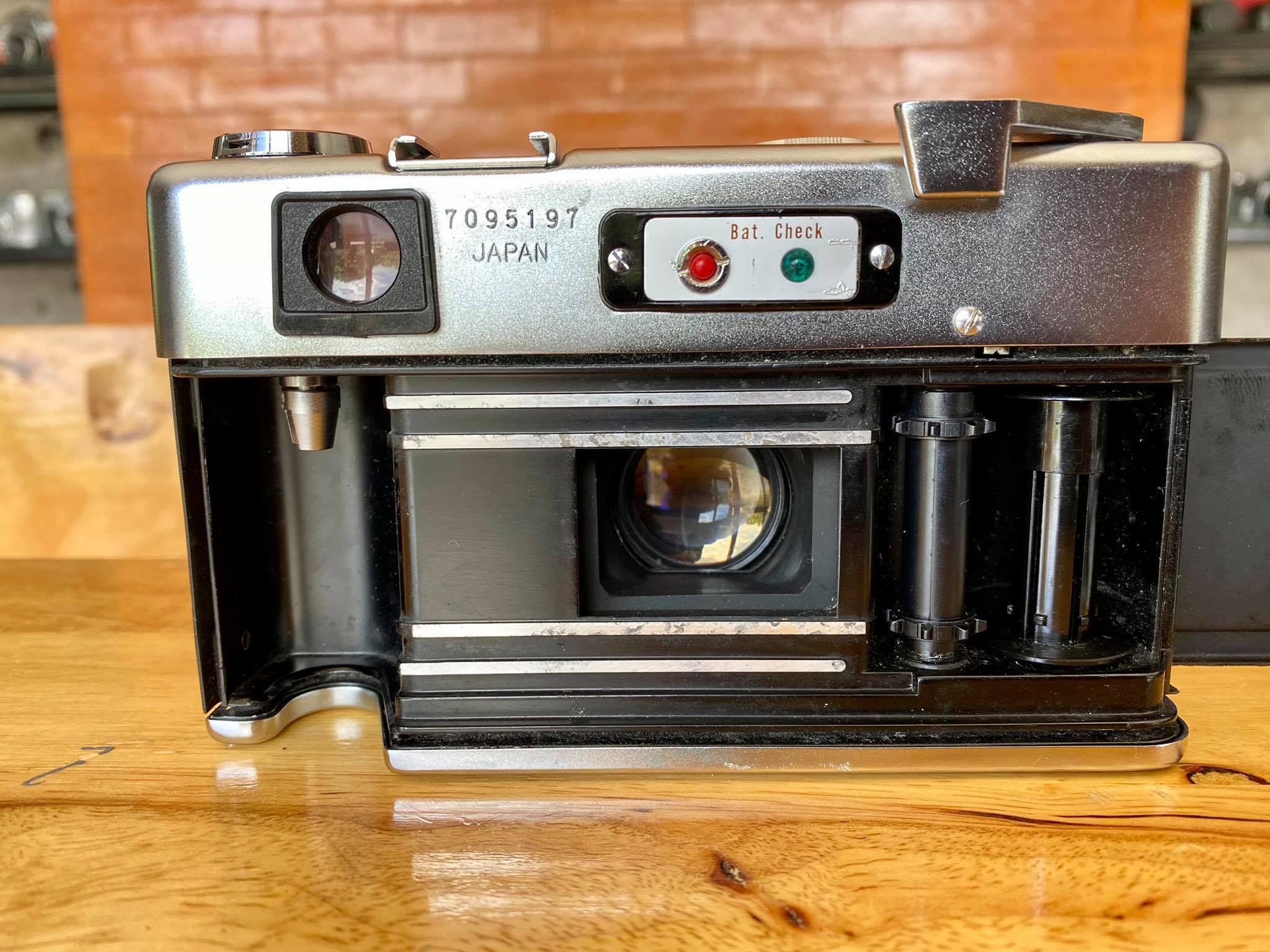 YASHICA ELECTRO 35 YASHINON-DX 45MM. F1.7