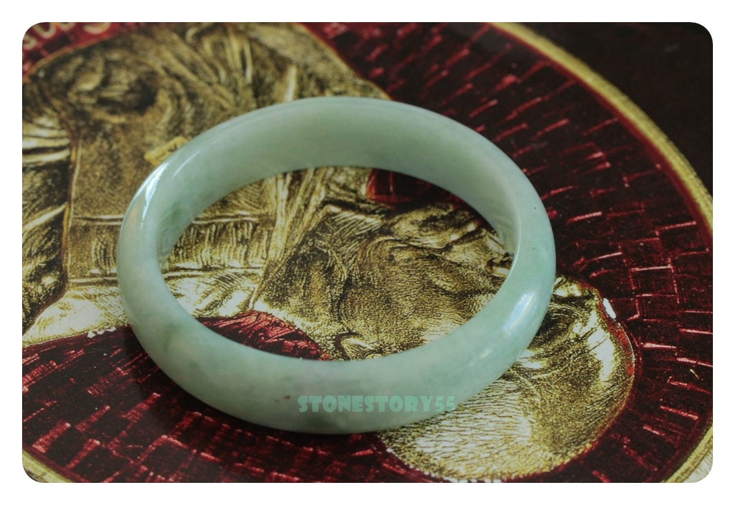 หยก พม่าแท้เนื้อเทียน