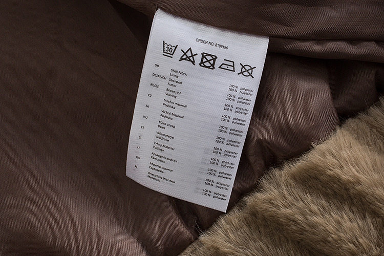 Page one เสื้อเฟอร์กันหนาว หมวกฮู้ด เสื้อขน Fluffy coat แบรนด์ page One ดำ