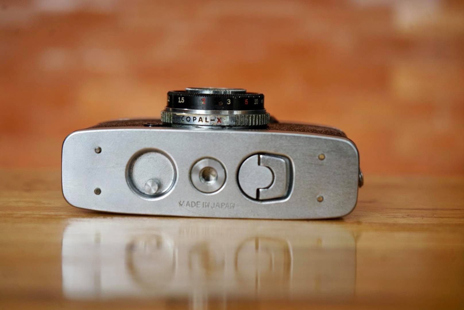 OLYMPUS-PEN S OLMPUS D. ZUIKO 30MM. F2.8