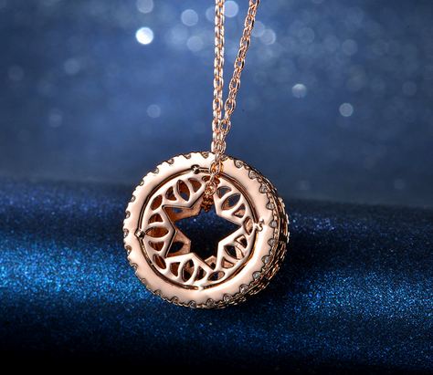 สร้อยคอผู้หญิง สร้อยทอง 18 K Rose Gold สร้อยคอ ใส่ออกงาน ห้อยจี้ รูปกรงล้อ ล้อมเพชร CZ AAA ตรงกลางเป็น รูปดาว สร้อยคอให้แฟน 165165