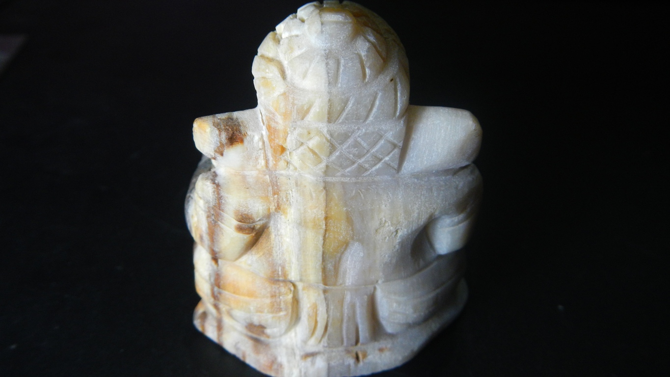 พระพิฆเนศไม้กลายเป็นหิน