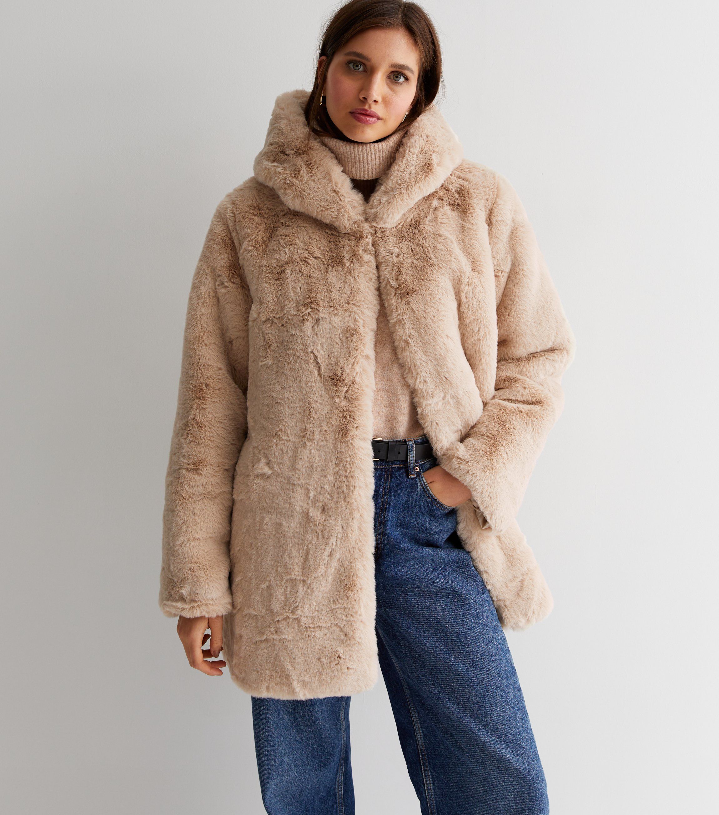 pepco เสื้อเฟอร์กันหนาว หมวกฮู้ด เสื้อขน FLUFFY Coat แบรนด์ PEPCO ดำ / เบจ